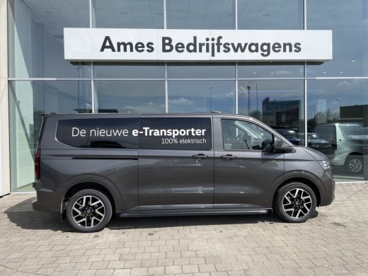 Volkswagen e-Transporter 32 L2H1 Style 64 kWh 995.- per maand all in! | 286 PK | Trekhaak | App Connect | Camera ActivLease financial lease