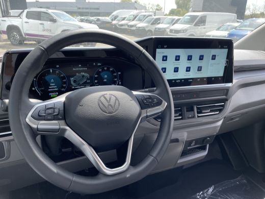 Volkswagen e-Transporter 32 L2H1 Style 64 kWh 995.- per maand all in! | 286 PK | Trekhaak | App Connect | Camera ActivLease financial lease