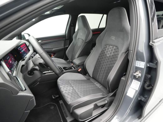Volkswagen Golf 1.5 eTSI 130pk DSG R-Line Navigatie Pdc Clima Acc 100 ActivLease financial lease