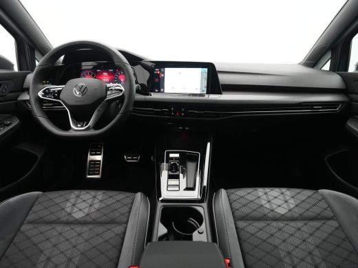 Volkswagen Golf 1.5 eTSI 130pk DSG R-Line Navigatie Pdc Clima Acc 100 ActivLease financial lease