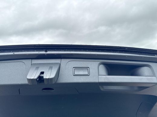 Volkswagen Passat Variant 1.4 TSI PHEV GTE Business | Leder | Elek. A.Klep | A-Camera| Trekhaak | ActivLease financial lease