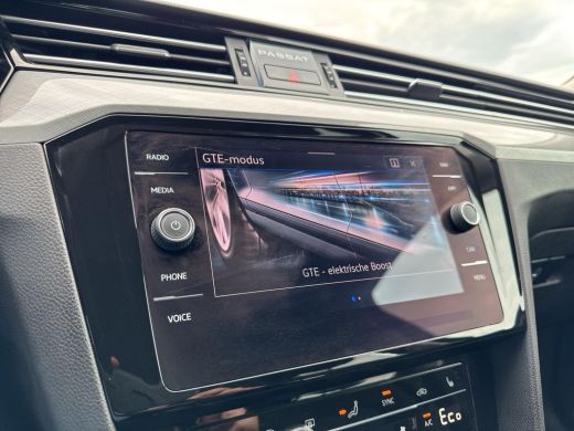 Volkswagen Passat Variant 1.4 TSI PHEV GTE Business | Trekhaak | A. Camera | ActivLease financial lease