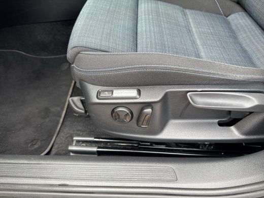 Volkswagen Passat Variant 1.4 TSI PHEV GTE Business | Trekhaak | A. Camera | ActivLease financial lease