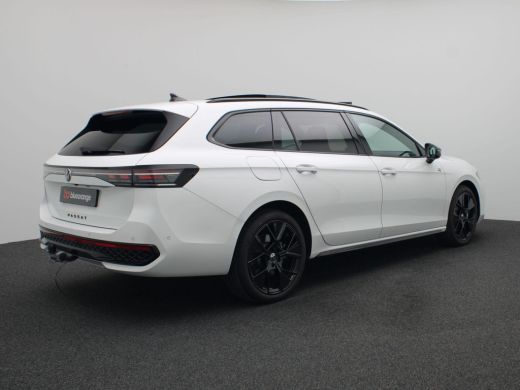 Volkswagen Passat Variant 1.5 eHybrid R-Line Business 272PK Trekhaak, 360 graden Camera, DCC, Harman & Kardon, Head... ActivLease financial lease