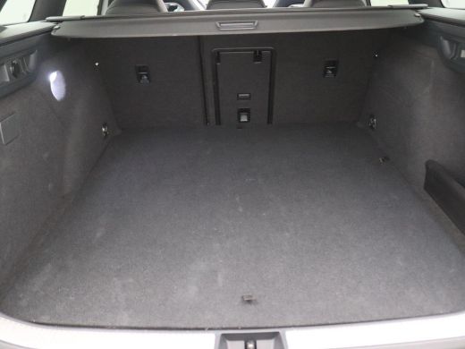 Volkswagen Passat Variant 1.5 eHybrid R-Line Business 272PK Trekhaak, 360 graden Camera, DCC, Harman & Kardon, Head... ActivLease financial lease