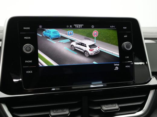 Volkswagen T-Roc 1.5 TSI 150pk DSG R-Line Navi via App Clima Pdc Lm Velgen 65 ActivLease financial lease