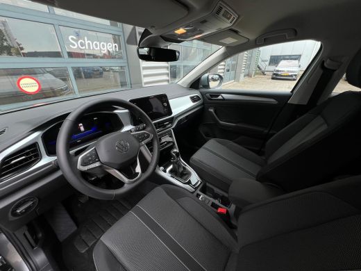 Volkswagen T-Roc Life Edition Inclusief €2000,- inruilvoordeel | 'App-Connect' smartphone integratie | Buitenspieg... ActivLease financial lease