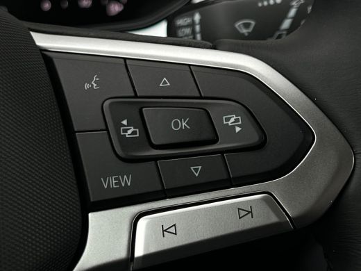 Volkswagen T-Roc Life Edition Inclusief €2000,- inruilvoordeel | 'App-Connect' smartphone integratie | Buitenspieg... ActivLease financial lease