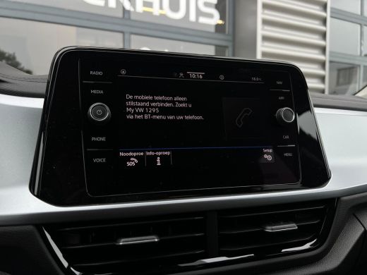 Volkswagen T-Roc Life Edition Inclusief €2000,- inruilvoordeel | 'App-Connect' smartphone integratie | Buitenspieg... ActivLease financial lease