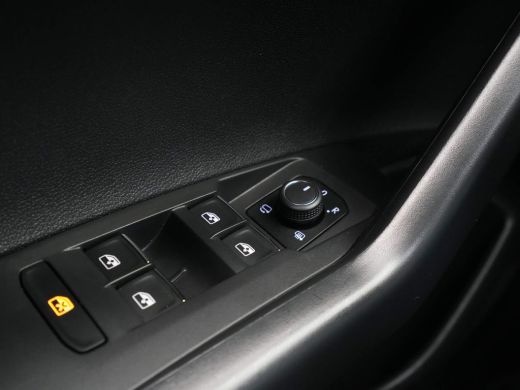 Volkswagen Taigo 1.0 TSI 115pk DSG R-Line Navi via App Pdc Clima Acc 72 ActivLease financial lease