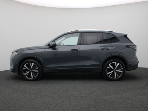 Volkswagen Tiguan 1.5 eHybrid Life Edition 204PK DSG Trekhaak, 19" LM Velgen, Adaptieve Cruise Controle, Navi via A... ActivLease financial lease