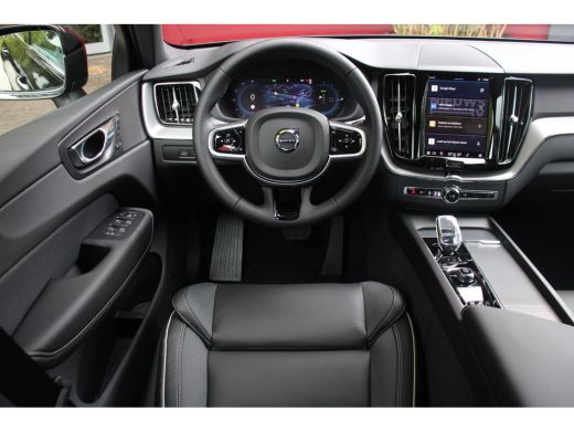 Volvo  XC60 2.0 T6 Plug-in hybrid AWD Plus Black Edition | Panoramadak | Memory seats | Stuur/stoelverwarming... ActivLease financial lease