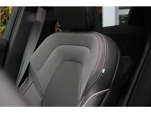 Volvo  XC60 2.0 T6 Plug-in hybrid AWD Plus Black Edition | Panoramadak | Memory seats | Stuur/stoelverwarming... ActivLease financial lease