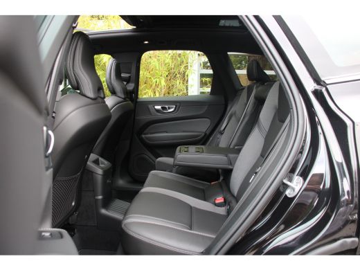 Volvo  XC60 2.0 T6 Plug-in hybrid AWD Plus Black Edition | Panoramadak | Memory seats | Stuur/stoelverwarming... ActivLease financial lease