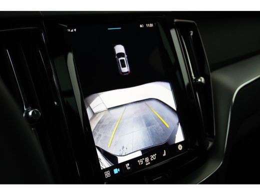 Volvo  XC60 2.0 T6 Plug-in hybrid AWD Plus Black Edition | PDC V+A & Camera | Panoramadak | Adaptive Cruiscon... ActivLease financial lease