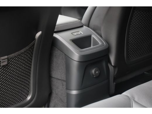 Volvo  XC60 2.0 T6 Plug-in hybrid AWD Plus Dark | Trekhaak | 360 Camera | Panoramadak | Memory seats ActivLease financial lease