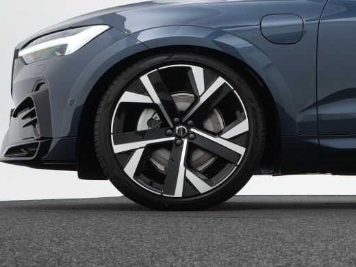 Volvo  XC60 T8 Plug-in hybrid AWD Ultra Black Edition | NW MODEL | HEICO BODYKIT | Luchtvering | 22" Black | ... ActivLease financial lease