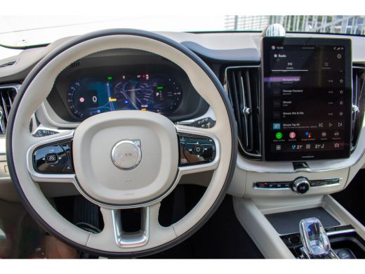 Volvo  XC60 2.0 T8 Plug-in hybrid AWD Ultra Dark -Luchtver-B&W-360-Head-up-Pano-21"-Venti/massage-Keyless- ActivLease financial lease