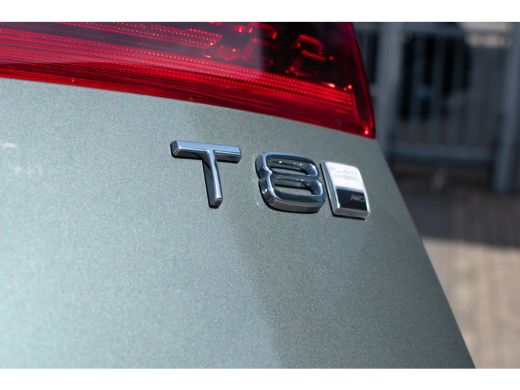 Volvo  XC60 2.0 T8 Plug-in hybrid AWD Ultra Dark -Luchtver-B&W-360-Head-up-Pano-21"-Venti/massage-Keyless- ActivLease financial lease