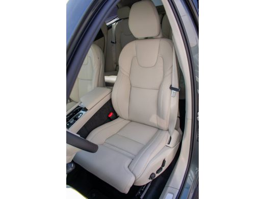 Volvo  XC60 2.0 T8 Plug-in hybrid AWD Ultra Dark -Luchtver-B&W-360-Head-up-Pano-21"-Venti/massage-Keyless- ActivLease financial lease