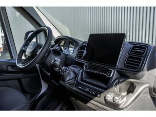 Fiat Ducato **2.2 MultiJet | L2H2 | 3T Trekgewicht | 10'' Display | Camera | Navi | Climate | Cruise | PDC | ...