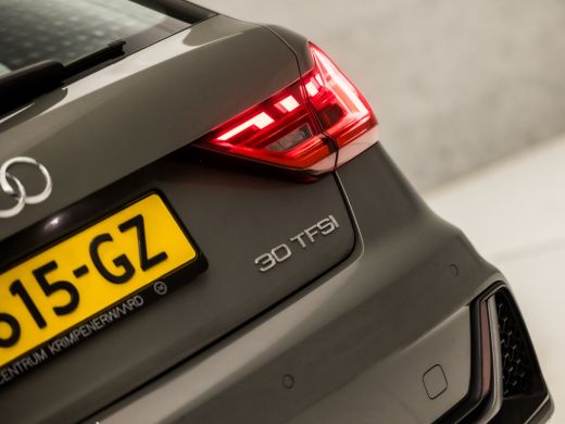 Audi A1 Sportback Sportback 30 TFSI S-Line (GROOT NAVI, APPLE CARPLAY, DIGITAAL DASHBOARD, SPORTSTOELEN, STOELVERWA... ActivLease financial lease