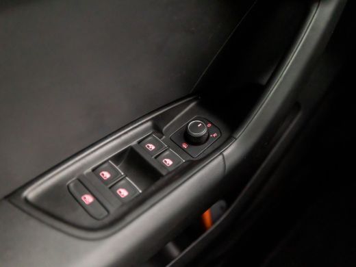 Audi A1 Sportback Sportback 30 TFSI S-Line (GROOT NAVI, APPLE CARPLAY, DIGITAAL DASHBOARD, SPORTSTOELEN, STOELVERWA... ActivLease financial lease