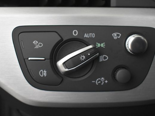 Audi A4 Avant 40 TFSI S Edition 204pk | Panorama dak | B&O Audio | Head up display | Adaptief cruise cont... ActivLease financial lease