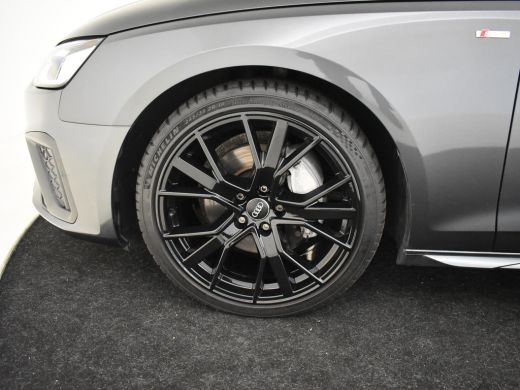 Audi A4 Avant 40 TFSI quattro S edition 204pk Panorama dak | B&O Audio | Head up display | Adaptief cruis... ActivLease financial lease
