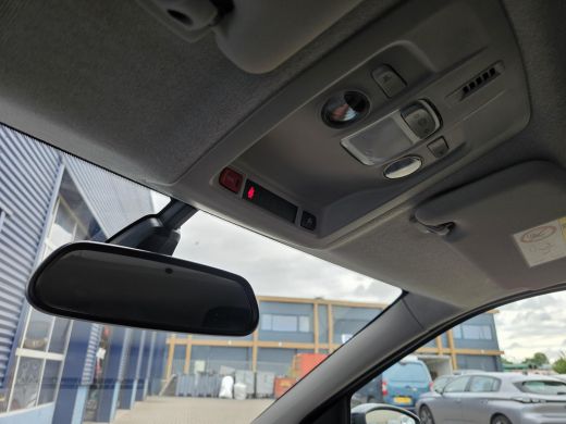 Citroën C4 Cactus 1.2 PureTech Feel | Achteruitrijcamera | Armsteun voor | Bluetooth telefoonvoorbereiding ActivLease financial lease