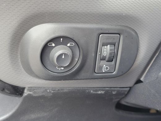 Citroën C4 Cactus 1.2 PureTech Feel | Achteruitrijcamera | Armsteun voor | Bluetooth telefoonvoorbereiding ActivLease financial lease