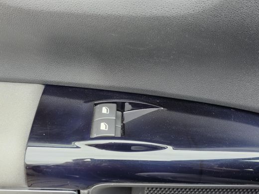 Citroën C4 Cactus 1.2 PureTech Feel | Achteruitrijcamera | Armsteun voor | Bluetooth telefoonvoorbereiding ActivLease financial lease