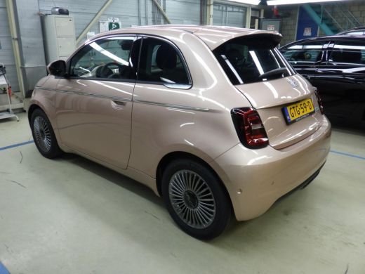 Fiat 500e Urban 42 kWh 3 Fase | Pack Comfort + Pack Style | Navigatie | Dodehoek-Detectie | Achteruitrijcam... ActivLease financial lease