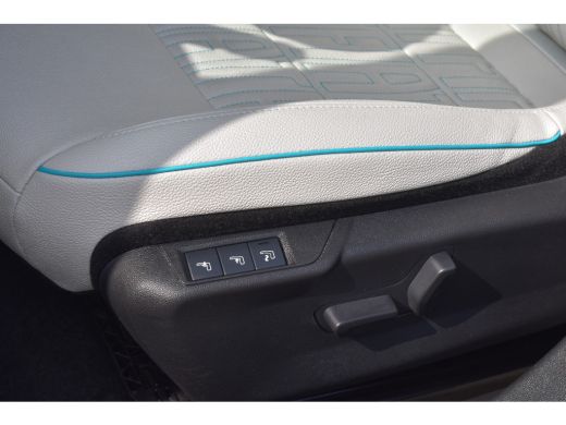 Fiat 600 La Prima 54 kWh 3 Fase | Vol-Leder | Elektr. Stoelen | Elektr. Achterklep | Stoelverwarming | Ada... ActivLease financial lease