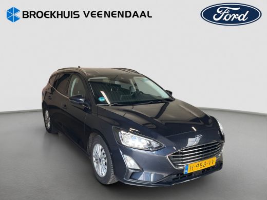 Ford Focus Wagon 1.0 Titanium | Trekhaak | Camera | Winter Pack | Cruise Control ActivLease financial lease