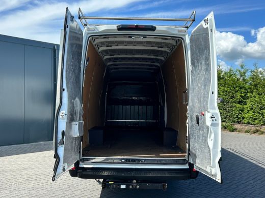 Iveco Daily 35S18 3.0 180 PK HI-MATIC AUTOM / L4H2 / 3500 KG AHG / 3 ZITS / AIRCO / NAVI / CRUISE ActivLease financial lease