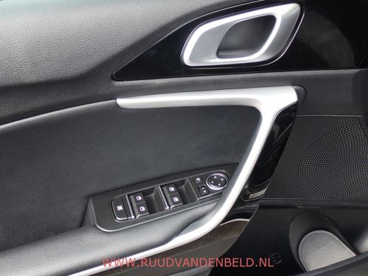 Kia ProCeed 1.0 T-GDI GT-Line Edition NAVI/CAMERA/CARPLAY/DAB ActivLease financial lease