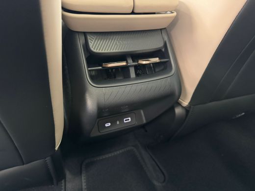Lynk & Co 08 1.5 More | Achterbank verwarmd | Afwijkende dakkleur | Apple Carplay/Android Auto|telefoonintegra... ActivLease financial lease