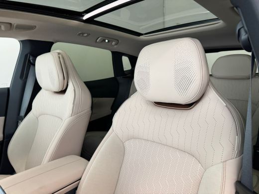 Lynk & Co 08 1.5 More | Achterbank verwarmd | Afwijkende dakkleur | Apple Carplay/Android Auto|telefoonintegra... ActivLease financial lease