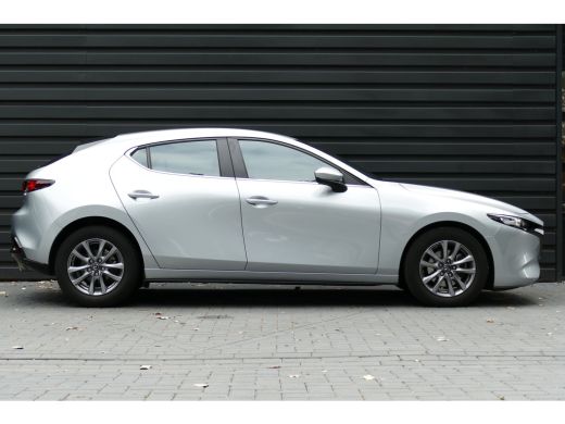 Mazda 3 2.0 E-SKYACTIV- X 186PK M HYBRID / NAVI / LED / PDC / CLIMA / 16"LMV / BLUETOOTH / ADAPT. CRUISEC... ActivLease financial lease