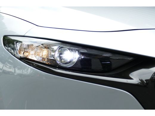 Mazda 3 2.0 E-SKYACTIV- X 186PK M HYBRID / NAVI / LED / PDC / CLIMA / 16"LMV / BLUETOOTH / ADAPT. CRUISEC... ActivLease financial lease