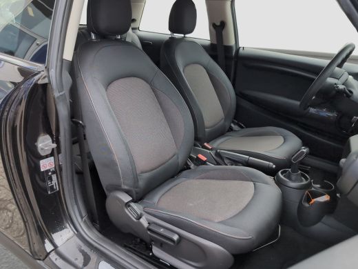 Mini Cooper 1.5 Cooper | Lage KM Stand! | Airco | Cruise Control | ActivLease financial lease
