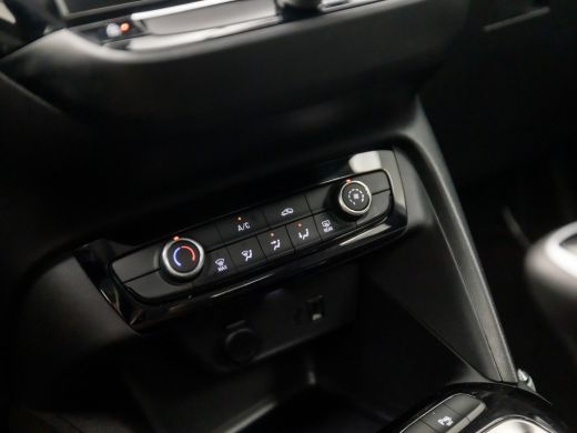 Opel Corsa 1.2 Edition (APPLE CARPLAY, GROOT NAVI, 360 CAMERA, LM VELGEN, SPORTSTOELEN, PARKEERSENSOREN, CRU... ActivLease financial lease