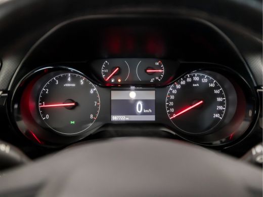Opel Corsa 1.2 Sport (BLUETOOTH, STUUR/STOELVERWARMING, SPORTSTOELEN, CRUISE, PARKEERSENSOREN, NIEUWE APK, N... ActivLease financial lease
