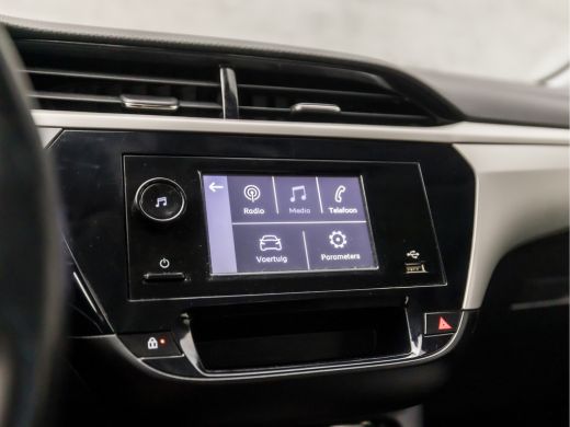 Opel Corsa 1.2 Sport (BLUETOOTH, STUUR/STOELVERWARMING, SPORTSTOELEN, CRUISE, PARKEERSENSOREN, NIEUWE APK, N... ActivLease financial lease