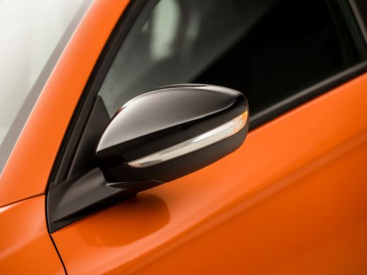 Opel Corsa 1.2 Sport (BLUETOOTH, STUUR/STOELVERWARMING, SPORTSTOELEN, CRUISE, PARKEERSENSOREN, NIEUWE APK, N... ActivLease financial lease