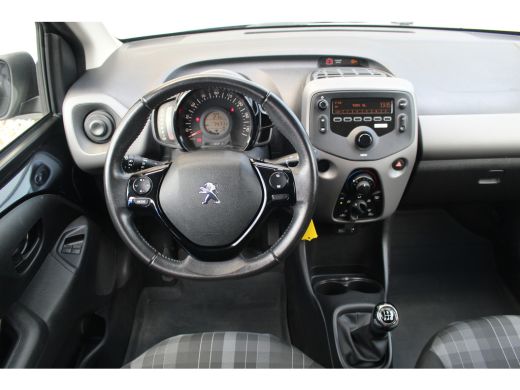 Peugeot 108 1.0 e-VTi Active | Airco | Elek Ramen | Elek Spiegels | Bluetooth | Stuurw. Bediening | | Airco |... ActivLease financial lease