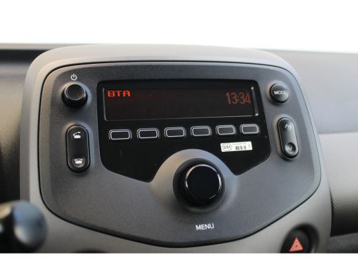 Peugeot 108 1.0 e-VTi Active | Airco | Elek Ramen | Elek Spiegels | Bluetooth | Stuurw. Bediening | | Airco |... ActivLease financial lease