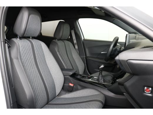 Peugeot 2008 1.2 PureTech 100 Allure | Navi | Camera | Clima | Cruise | Apple Carplay/Android Auto | Parkeerse... ActivLease financial lease