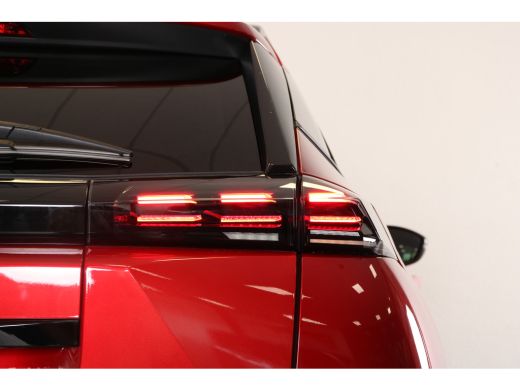 Peugeot 2008 1.2 PureTech 100 Allure | Navi | Camera | Clima | Cruise | Apple Carplay/Android Auto | Parkeerse... ActivLease financial lease